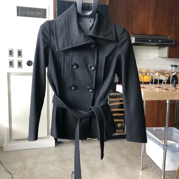 Zara double breasted winter coat with tie - Picture 2 of 5